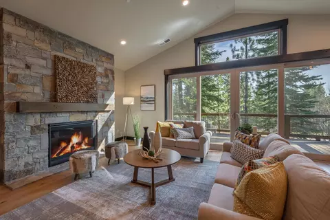 13510 Skiview Loop, Truckee, CA 96161 photo 6