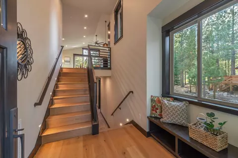 13510 Skiview Loop, Truckee, CA 96161 photo 4