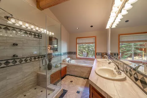 12963 Skislope Way, Truckee, CA 96161 photo 12
