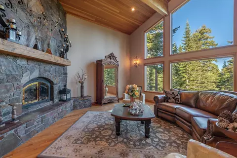 12963 Skislope Way, Truckee, CA 96161 photo 5