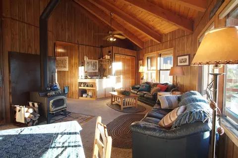 12661 Pinnacle Loop, Truckee, CA 96161 photo 2
