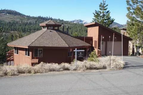 12661 Pinnacle Loop, Truckee, CA 96161 photo 21