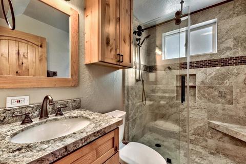 12612 Pinnacle Loop, Truckee, CA 96161 photo 18