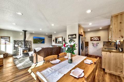 12612 Pinnacle Loop, Truckee, CA 96161 photo 9