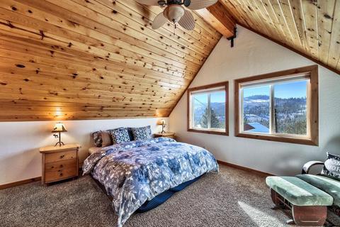12612 Pinnacle Loop, Truckee, CA 96161 photo 17