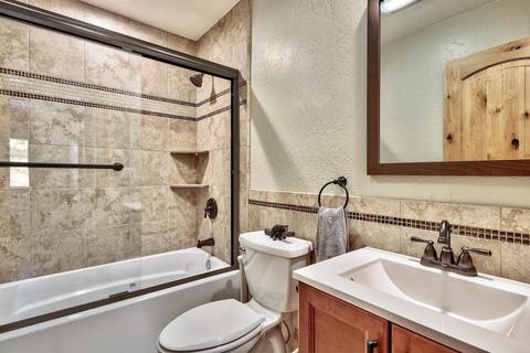 12612 Pinnacle Loop, Truckee, CA 96161 photo 14