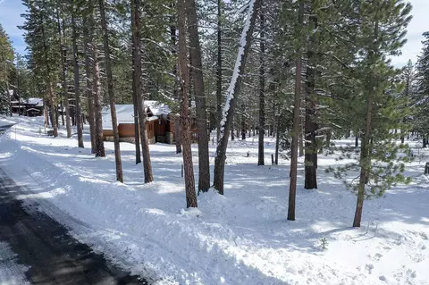 11641 Bottcher Loop, Truckee, CA 96161 photo 16