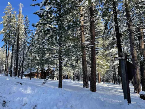 11641 Bottcher Loop, Truckee, CA 96161 photo 10
