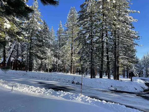 11641 Bottcher Loop, Truckee, CA 96161 photo 9