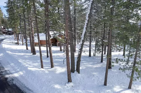 11641 Bottcher Loop, Truckee, CA 96161 photo 15