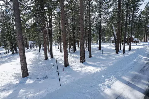 11641 Bottcher Loop, Truckee, CA 96161 photo 17