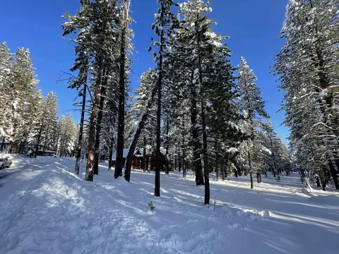 11641 Bottcher Loop, Truckee, CA 96161 photo 8