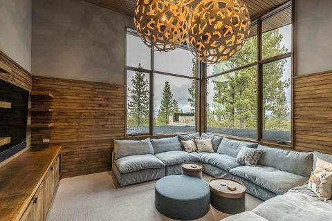 8130 Fallen Leaf Way, Truckee, CA 96161 photo 13