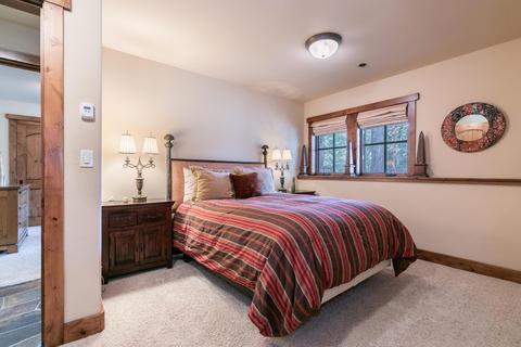 144 Hidden Lake Loop, Olympic Valley, CA 96146 photo 13