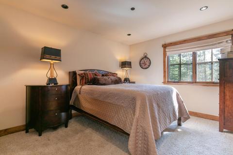 144 Hidden Lake Loop, Olympic Valley, CA 96146 photo 14