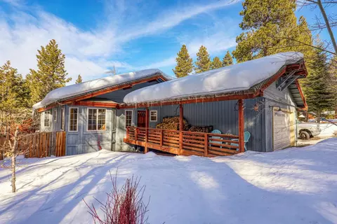10540 Codogan St, Truckee, CA 96161 photo 1