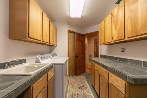10540 Codogan St, Truckee, CA 96161 photo 16