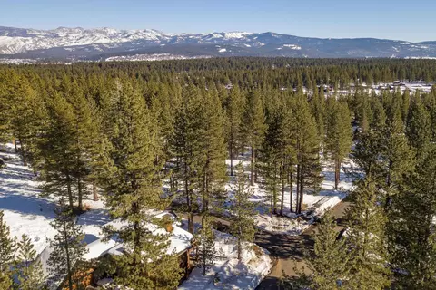 11651 Bottcher Loop, Truckee, CA 96161 photo 1
