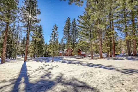 11651 Bottcher Loop, Truckee, CA 96161 photo 8