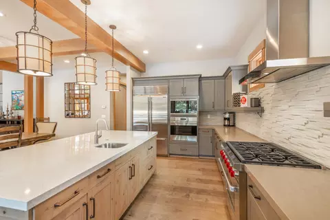 12427 Caleb Dr, Truckee, CA 96161 photo 9