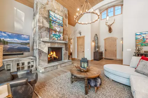 12427 Caleb Dr, Truckee, CA 96161 photo 10