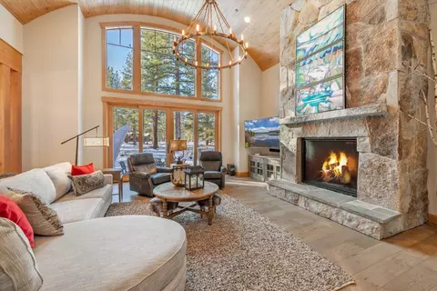 12427 Caleb Dr, Truckee, CA 96161 photo 4