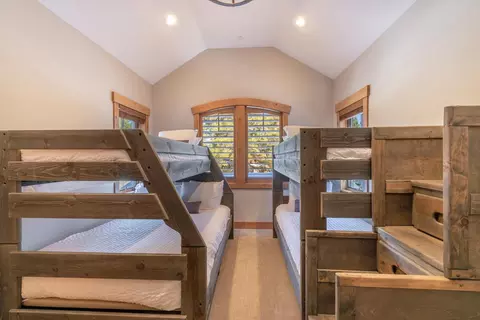 12427 Caleb Dr, Truckee, CA 96161 photo 18