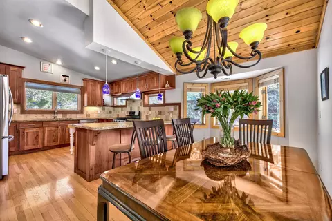 12449 Pinnacle Loop, Truckee, CA 96161 photo 9