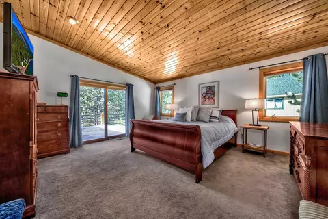 12449 Pinnacle Loop, Truckee, CA 96161 photo 14
