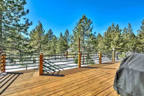 12449 Pinnacle Loop, Truckee, CA 96161 photo 17
