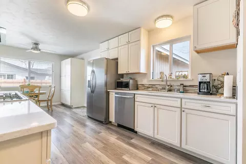 204 Granite Ave, Loyalton, CA 96118 photo 11