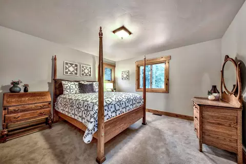 13970 Skiview Loop, Truckee, CA 96161 photo 19