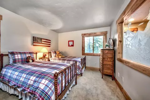 13970 Skiview Loop, Truckee, CA 96161 photo 17