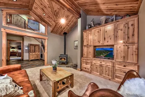13970 Skiview Loop, Truckee, CA 96161 photo 11