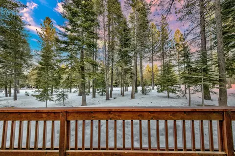 13970 Skiview Loop, Truckee, CA 96161 photo 3