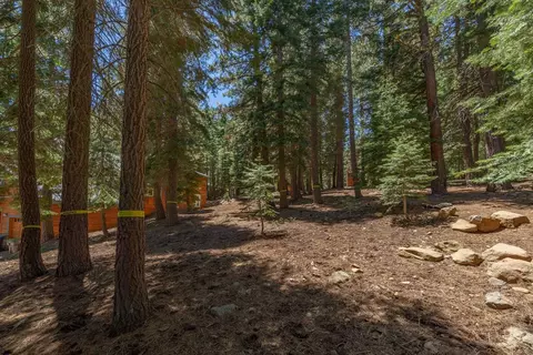 13535 Pathway Ave, Truckee, CA 96162 photo 3