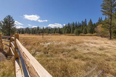 13535 Pathway Ave, Truckee, CA 96162 photo 16