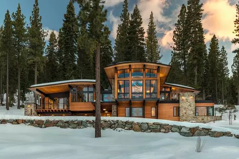 8142 Fallen Leaf Way, Truckee, CA 96161 photo 1