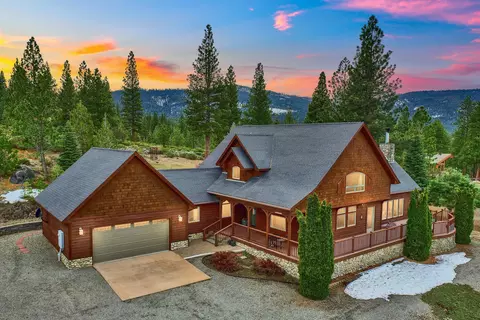 404 Willow St, Sierraville, CA 96126
