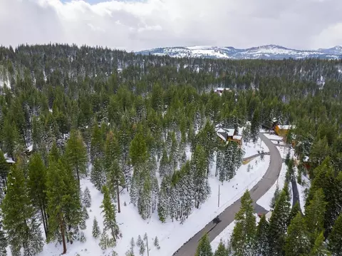 13749 Pathway Ave, Truckee, CA 96161 photo 10