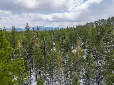 13749 Pathway Ave, Truckee, CA 96161 photo 8