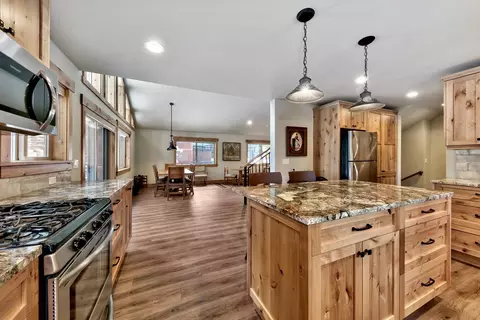 164 Basque, Truckee, CA 96161 photo 10