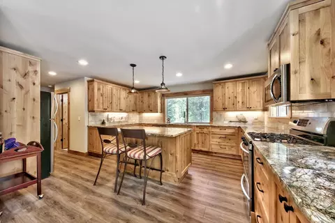 164 Basque, Truckee, CA 96161 photo 6