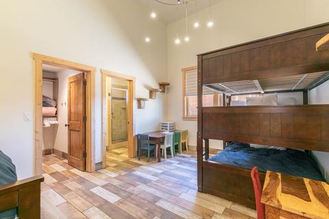 196 Basque, Truckee, CA 96161 photo 15