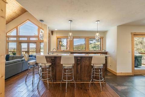 196 Basque, Truckee, CA 96161 photo 7