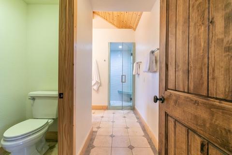 196 Basque, Truckee, CA 96161 photo 12