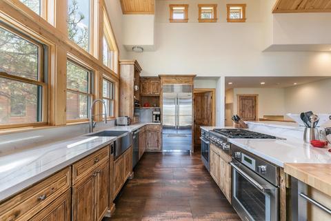 196 Basque, Truckee, CA 96161 photo 6
