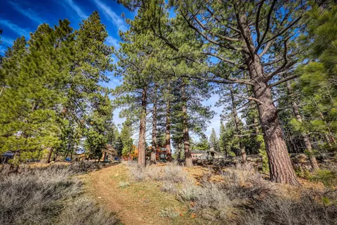 16366 Lance Dr, Truckee, CA 96161 photo 3