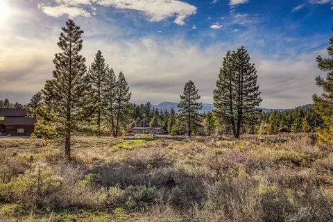 16366 Lance Dr, Truckee, CA 96161 photo 1