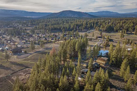 16366 Lance Dr, Truckee, CA 96161 photo 4